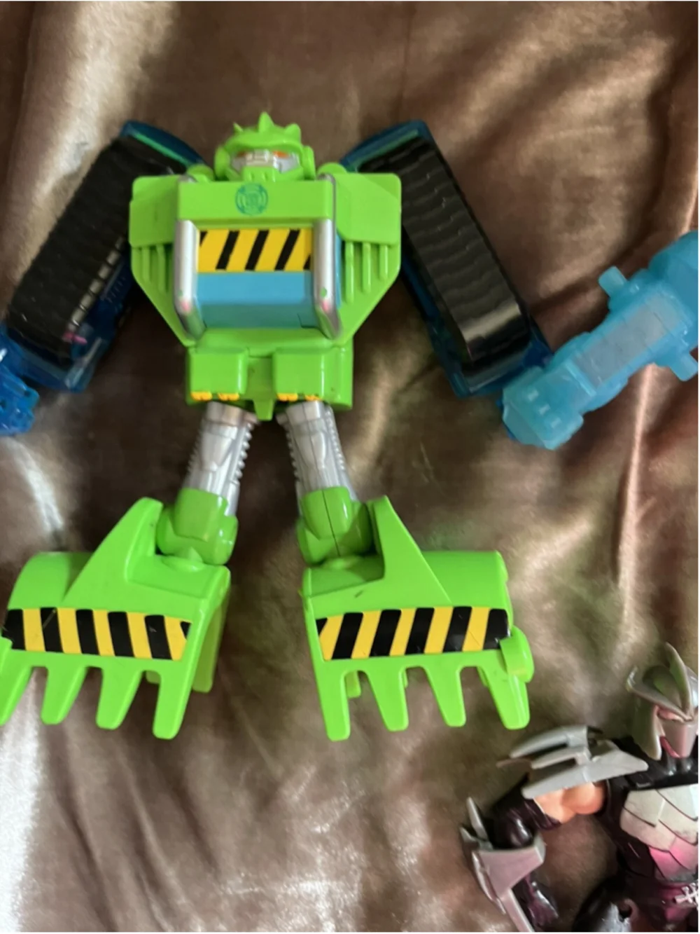 mixed action figure lot Playskool Heroes Transformers Rescue Bots Boulder Green/